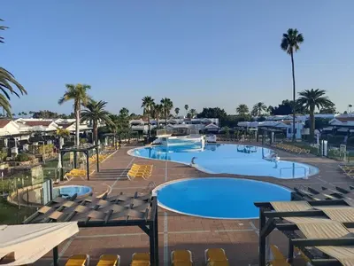Piscina en o cerca de Fantastic Bungalow at Maspalomas Lago