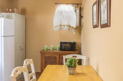 Una cocina o zona de cocina en Beautiful Country House with Terrace