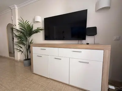 Una televisión o centro de entretenimiento en Tanife 109, Stay in Gran Canaria