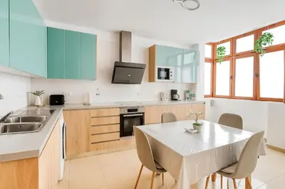 Una cocina o zona de cocina en Vegueta Canary Suite