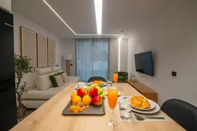 Comida en o cerca de este apartamento