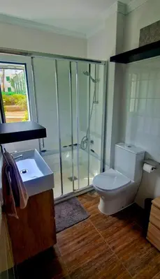 Un baño de Terrace by the waves with Heated pool