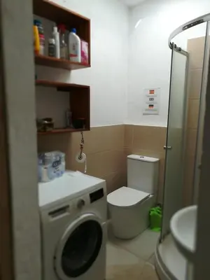 Plano de Bett 1 im Männer 4-Bettzimmer NUR Männer ONLY Men SOLO hombres