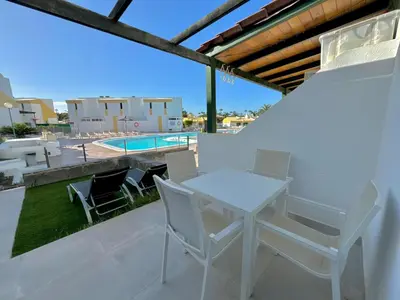 Piscina en o cerca de Mariposa