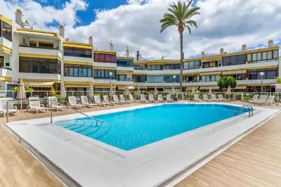 Piscina en o cerca de Las Flores tres