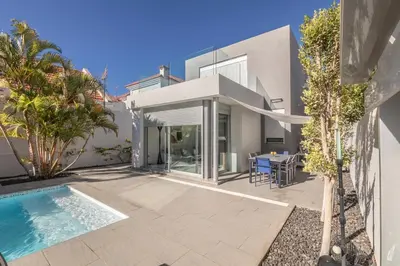Piscina en o cerca de Villa with swimming pool in Pasito Blanco T4