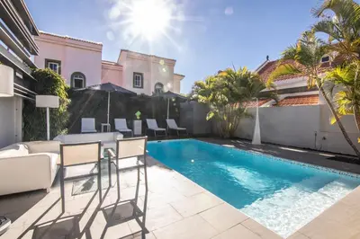 Piscina en o cerca de Villa with swimming pool in Pasito Blanco T4