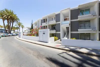 Edificio en el que se encuentra el apartamento