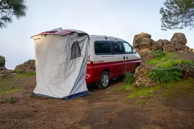 Plano de Mini Camper Van Hot Water