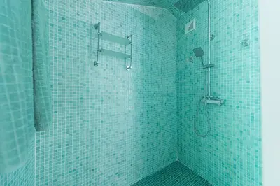 Un baño de Grand Appartement Bungalow de Luxe avec Patio