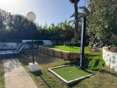 Jardín al aire libre en Avant Holidays San Agustin by CanaryScape - communal heated pool