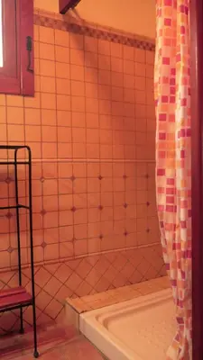 Un baño de Casa Rural El Lirón