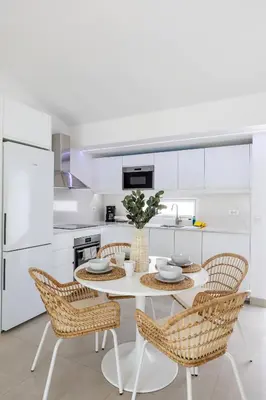 Una cocina o zona de cocina en Bungalow con piscina en Maspalomas LC1