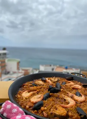 Comida en o cerca de este apartamento