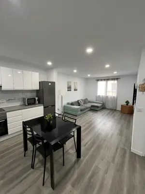 Una cocina o zona de cocina en Sweet Flat Renovated 4 Pax