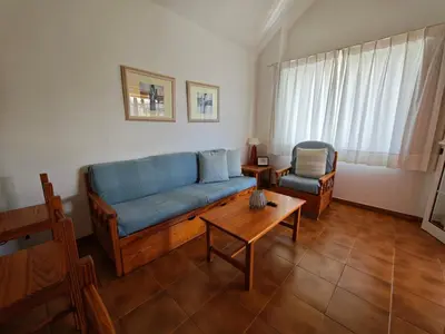 Zona de estar de Bungalow with great garden, los Tunos