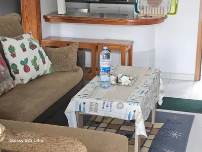 Zona de estar de Luxurious Apartment with Private Terrace and Garden in Las Palmas