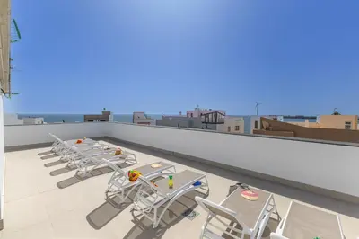 Un balcón o terraza de Brisamar Suites II by VillaGranCanaria