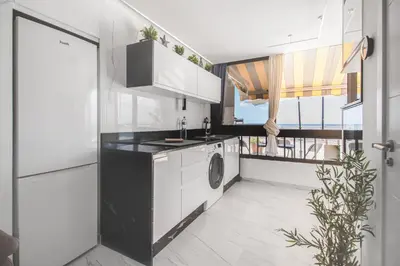 Una cocina o zona de cocina en Endless Seaview Patalavaca
