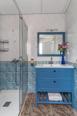Un baño de Home2Book Cozy Rural House with Terrace and Views