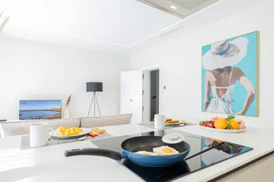Comida en o cerca de este apartamento