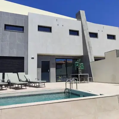 Holiday Home Luxuriöse Villa mit privatem Pool und Bergblick by Interhome