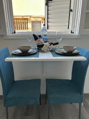 Comida en o cerca de este apartamento