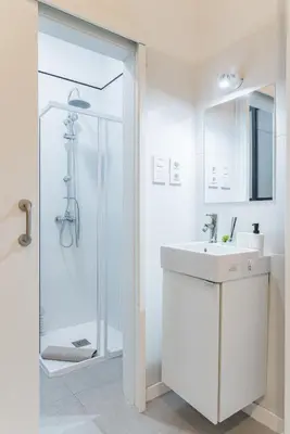 Un baño de Apartment 100 m from Las Canteras - Shared Terrace