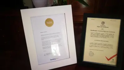 Certificado, premio, señal o documento que está expuesto en La Piedra Viva Agüimes , Siete hermanos