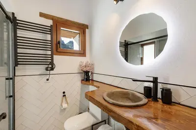 Un baño de La Pelusa casa rural