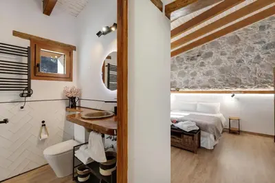 Un baño de La Pelusa casa rural