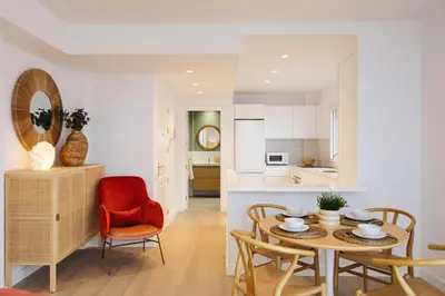 Una cocina o zona de cocina en Beachfront apartment in Las Canteras S5