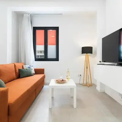 Calm & Modern Apt for 4 Las Canteras