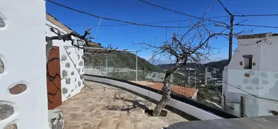 Vista general de una montaña o vista desde la villa
