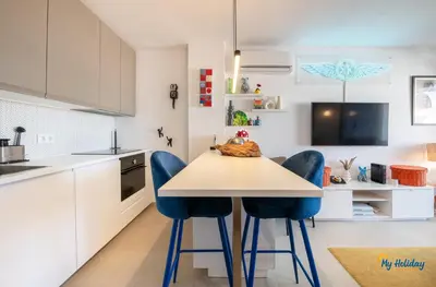 Una cocina o zona de cocina en Rooftop Retreat