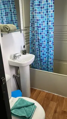 Un baño de Relax in pasito blanco camping house