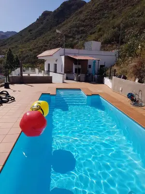 Piscina en o cerca de La Llave