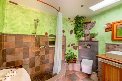 Un baño de Las Casas de la Rueda - El Patio