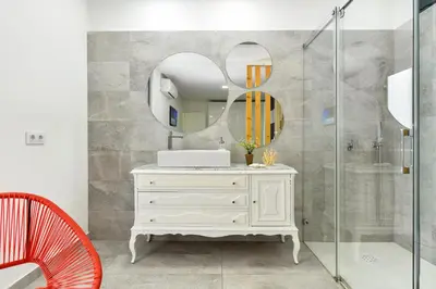 Un baño de Cozy bungalow for 6 in Playa del Inglés GD04 by VillaGranCanaria