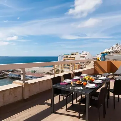 Apartment Las Canteras Nautilus 8D by VillaGranCanaria