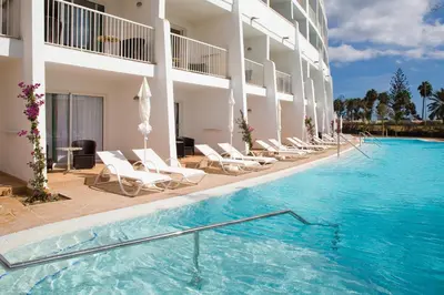 Piscina en o cerca de Sunprime Atlantic View Suite & Spa