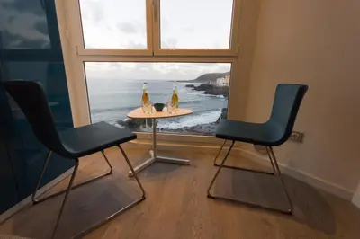 Zona de estar de Virginia's Dream Panoramic Sea View Loft