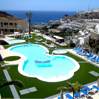 Apartamentos Natural Park