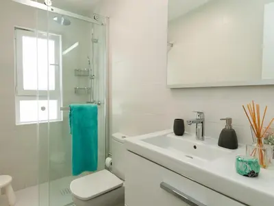 Un baño de Bungalow Playa del Inglés JFGI by VillaGranCanaria