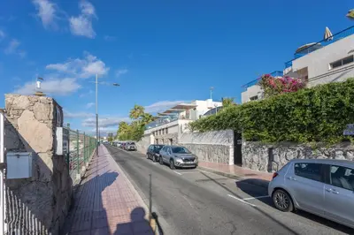 El barrio de los alrededores o un barrio cerca de este apartamento