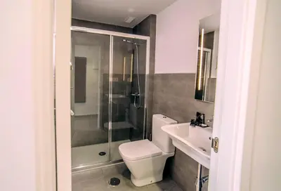Un baño de Mannix Urban Apartments