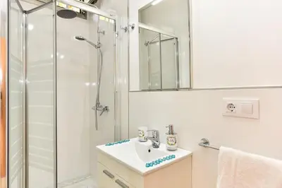Un baño de Beach House Adelfas San Agustín MCI by VillaGranCanaria