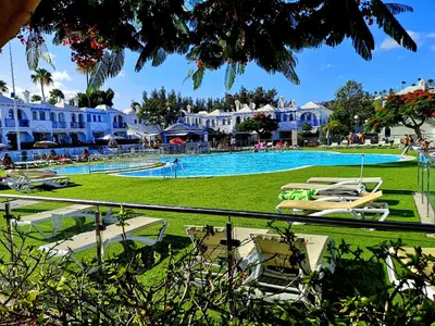 Piscina en o cerca de Maspalomas Bungalow C I