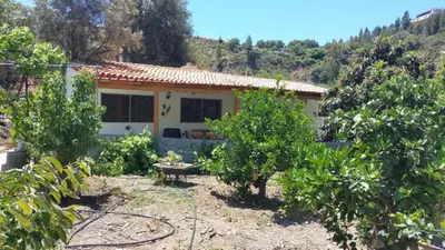 Jardín al aire libre en Casa Rural La Hoyita de Tunte
