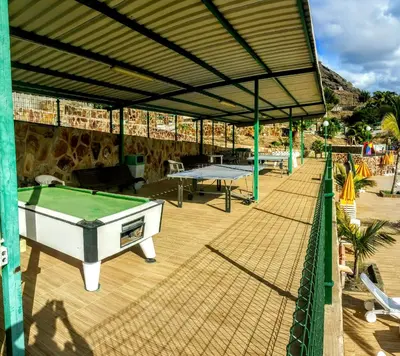 Un restaurante o sitio para comer en Monseñor